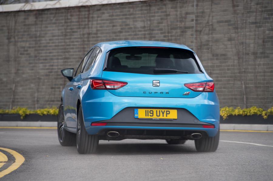  Seat Leon Cupra 290 2016 года  (UK) (фото 16 из 30)